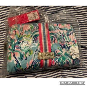 BNWT Lilly Pulitzer Thompson Pouch in Cabana Cocktail